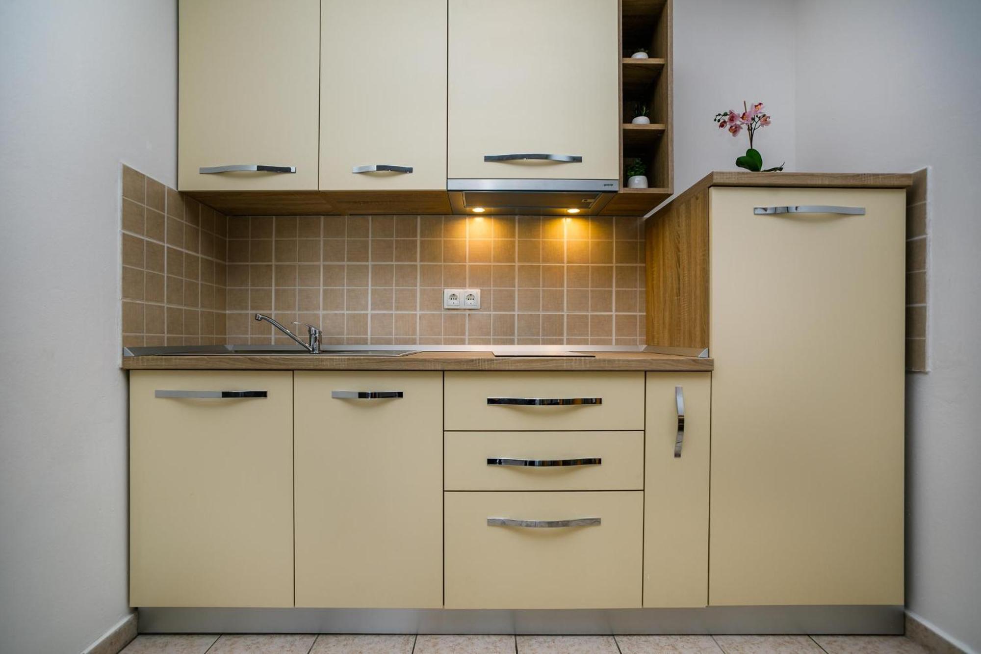 Pirun Apartment