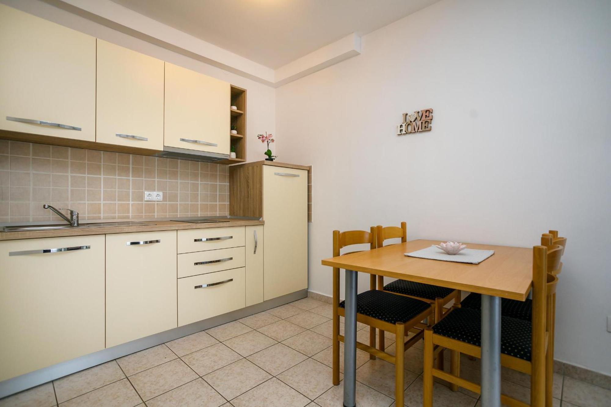Apartment Pirun